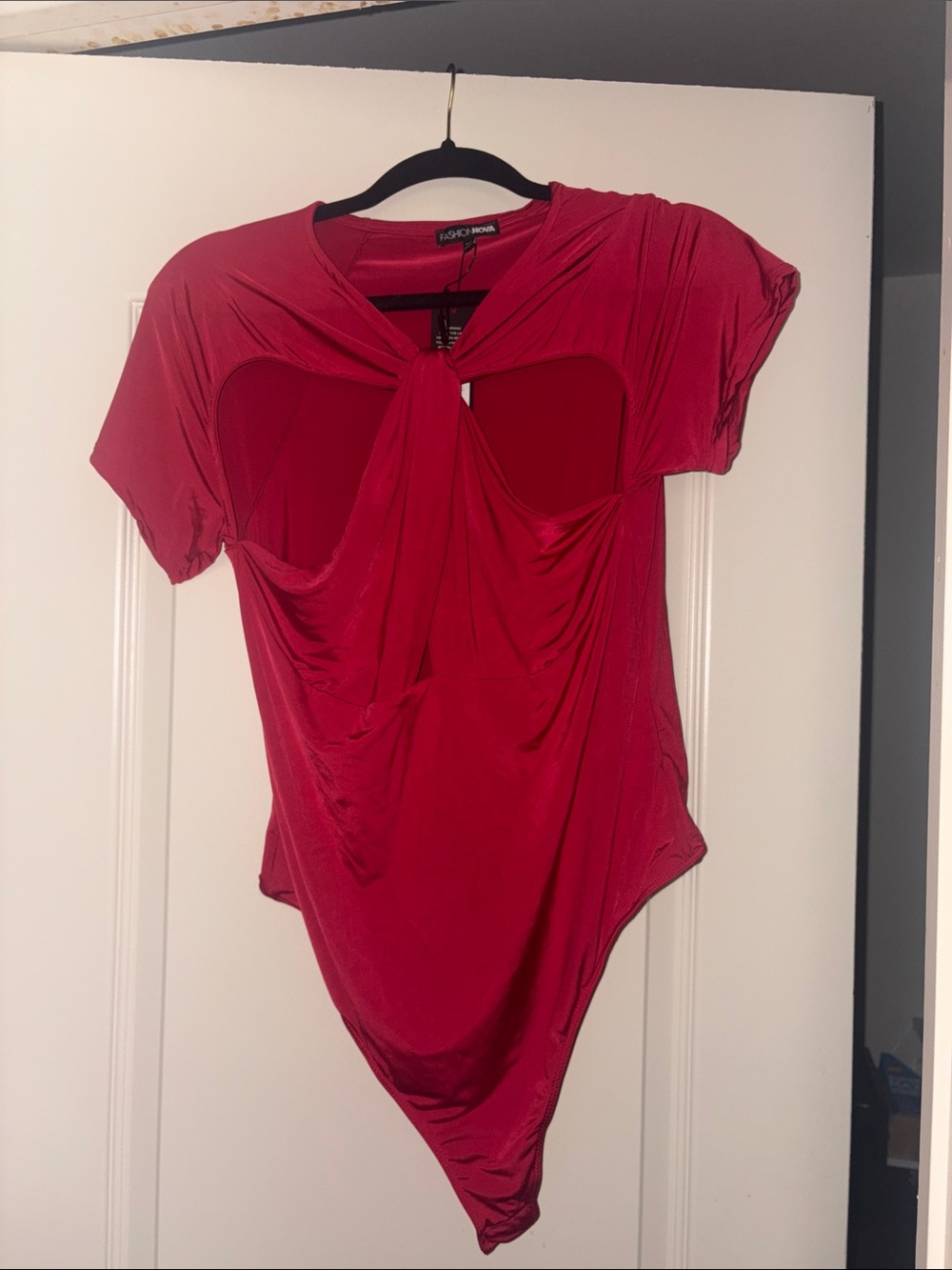 Fashion Nova Red Twist-Front Cutout Short Sleeve Bodysuit
